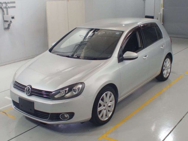 90088 Volkswagen Golf 1KCAV 2011 г. (CAA Chubu)