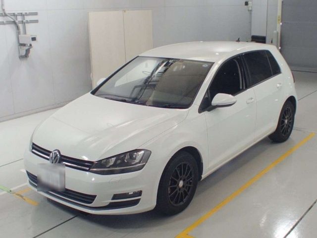 90239 Volkswagen Golf AUCJZ 2015 г. (CAA Chubu)