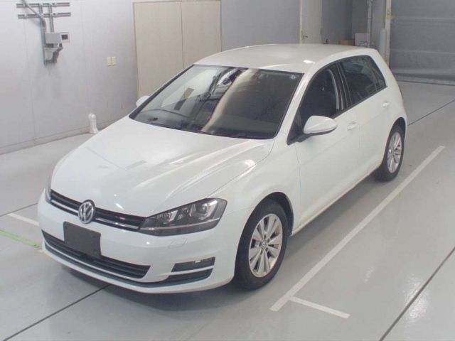 90305 Volkswagen Golf AUCJZ 2014 г. (CAA Chubu)