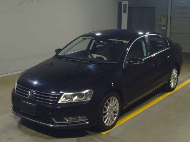 15010 Volkswagen Passat 3CCAX 2012 г. (TAA Yokohama)