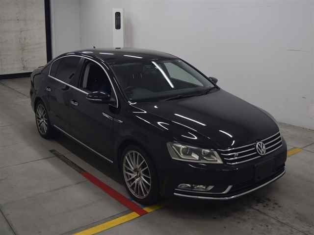 30394 Volkswagen Passat 3CCAX 2012 г. (MIRIVE Osaka)