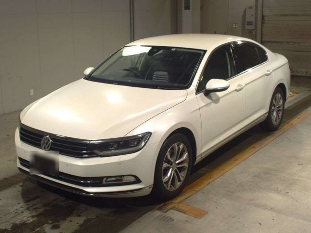 5025 Volkswagen Passat 3CCZE 2016 г. (TAA Kyushu)