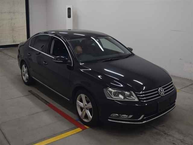 90421 Volkswagen Passat 3CCAX 2011 г. (MIRIVE Osaka)