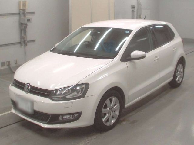 10048 Volkswagen Polo 6RCBZ 2013 г. (CAA Tokyo)