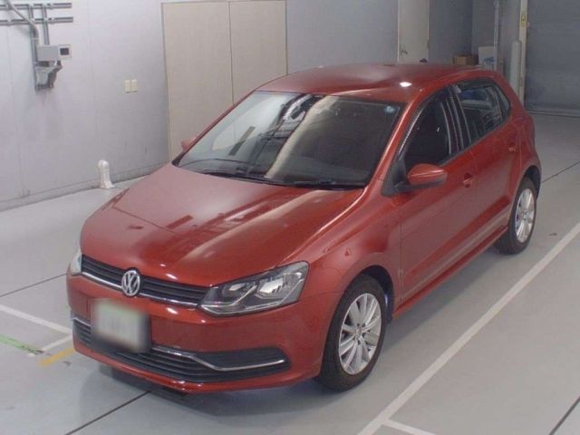 10136 Volkswagen Polo 6RCJZ 2014 г. (CAA Chubu)