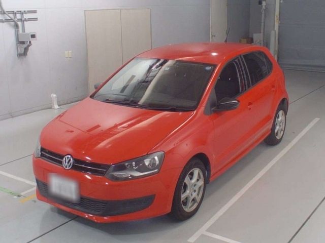 10176 Volkswagen Polo 6RCBZ 2013 г. (CAA Chubu)