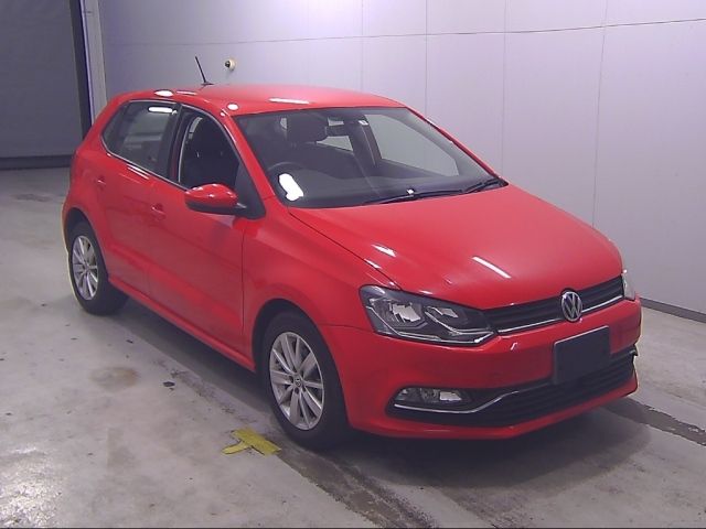 10214 Volkswagen Polo 6RCJZ 2015 г. (Honda Tokyo)