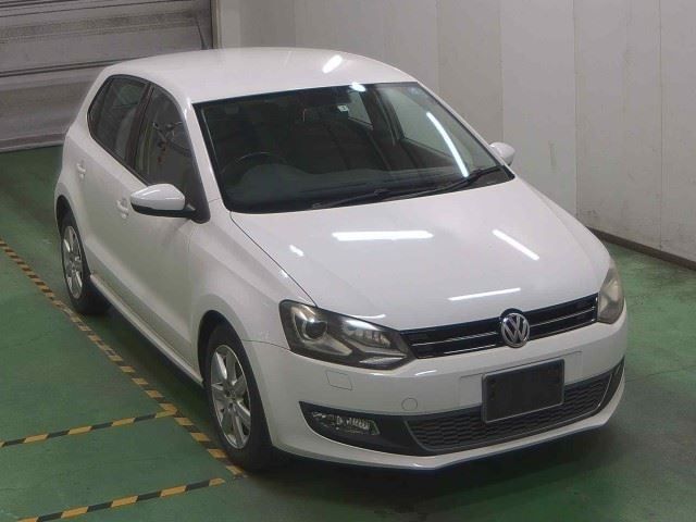 127 Volkswagen Polo 6RCBZ 2012 г. (JU Niigata)