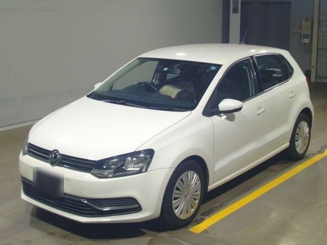 15010 Volkswagen Polo 6RCJZ 2014 г. (TAA Yokohama)