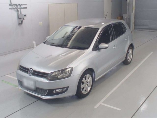 30095 Volkswagen Polo 6RCBZ 2011 г. (CAA Chubu)