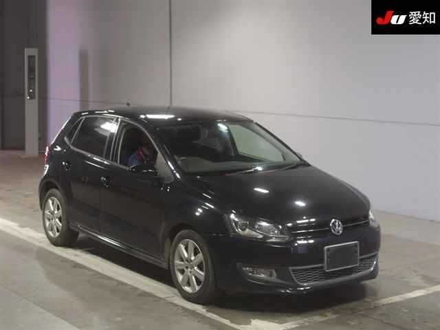 30304 Volkswagen Polo 6RCBZ 2011 г. (JU Aichi)