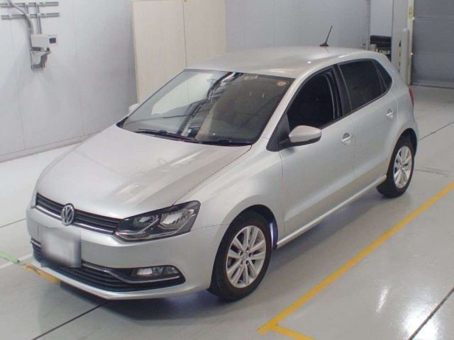 30545 Volkswagen Polo 6RCJZ 2016 г. (CAA Chubu)