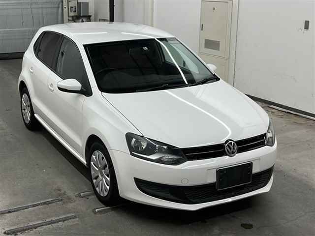 35020 Volkswagen Polo 6RCBZ 2014 г. (MIRIVE Saitama)