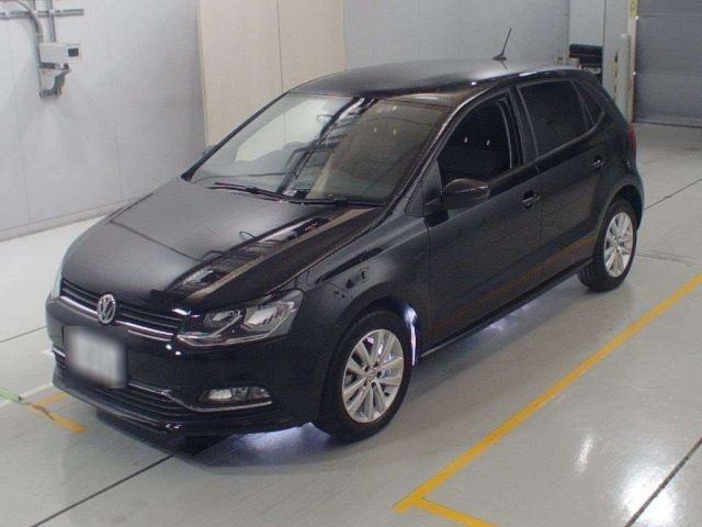 36108 Volkswagen Polo 6RCJZ 2017 г. (CAA Chubu)