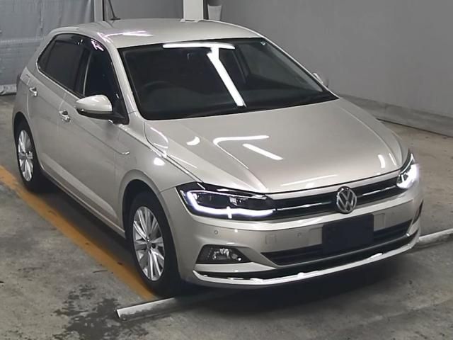 462 Volkswagen Polo AWCHZ 2018 г. (ZIP Tokyo)