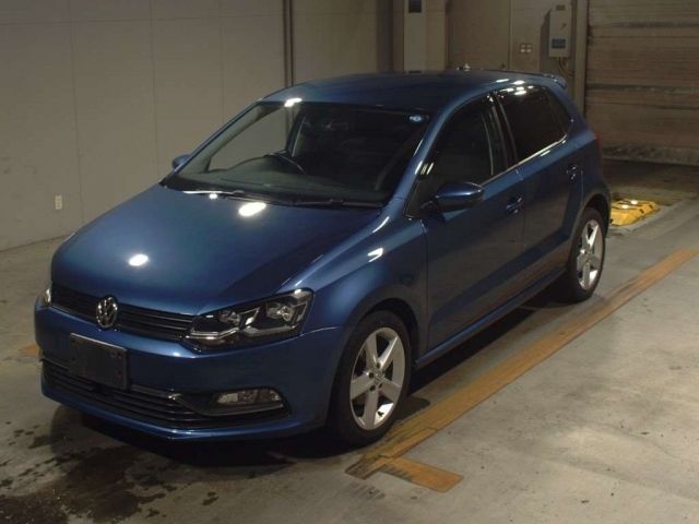 5018 Volkswagen Polo 6RCJZ 2016 г. (TAA Kyushu)