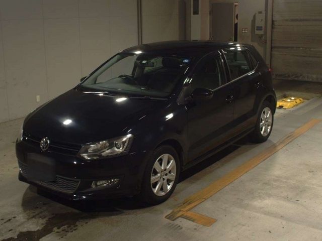 5027 Volkswagen Polo 6RCBZ 2014 г. (TAA Kyushu)