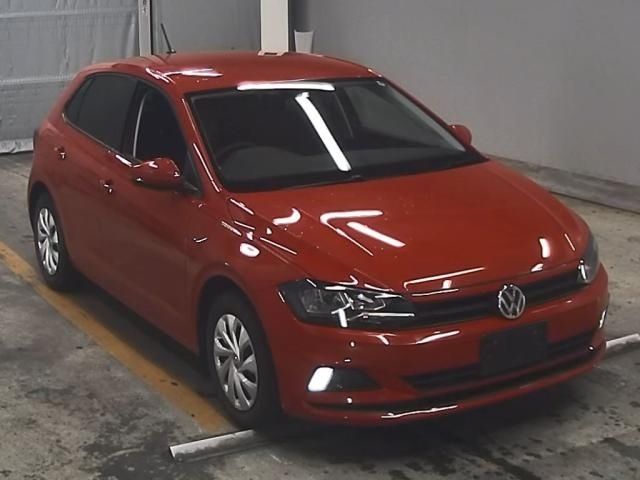 525 Volkswagen Polo AWCHZ 2018 г. (ZIP Tokyo)