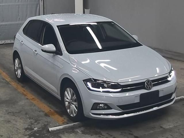 592 Volkswagen Polo AWCHZ 2020 г. (ZIP Tokyo)