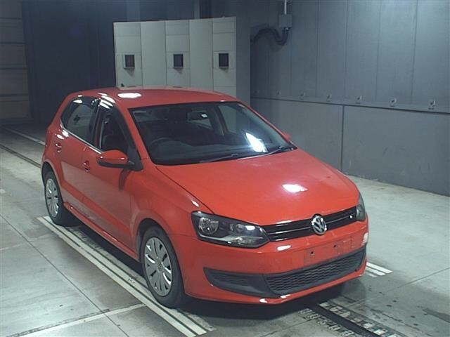 70340 Volkswagen Polo 6RCBZ 2014 г. (JU Gifu)