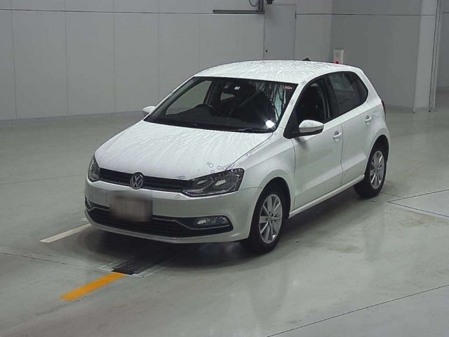 90004 Volkswagen Polo 6RCJZ 2015 г. (CAA Chubu)