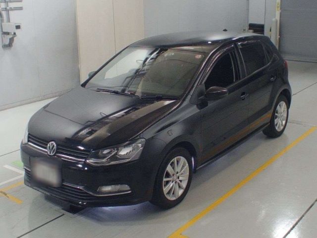 90056 Volkswagen Polo 6RCJZ 2015 г. (CAA Chubu)