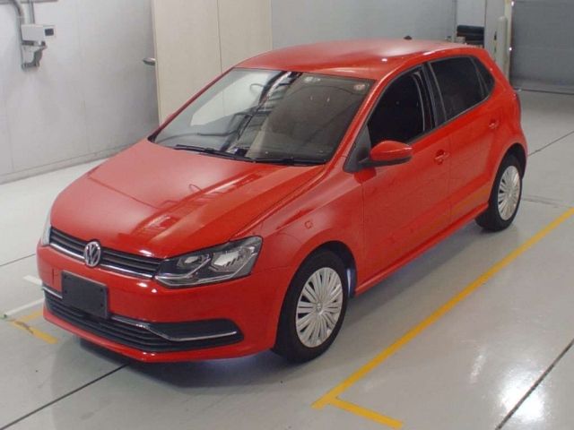 90076 Volkswagen Polo 6RCJZ 2015 г. (CAA Chubu)