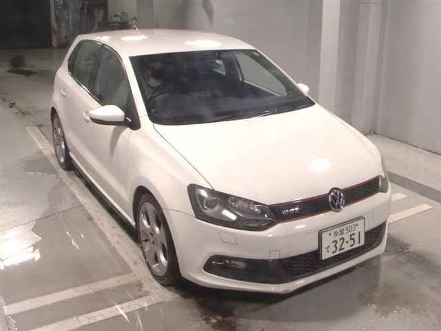 9010 Volkswagen Polo 6RCAV 2011 г. (JU Tokyo)