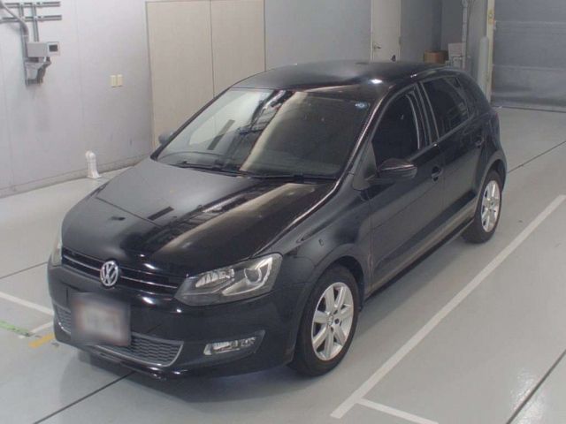 90355 Volkswagen Polo 6RCBZ 2012 г. (CAA Chubu)