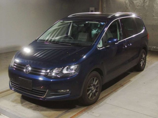 5041 Volkswagen Sharan 7NCTH 2013 г. (TAA Kinki)