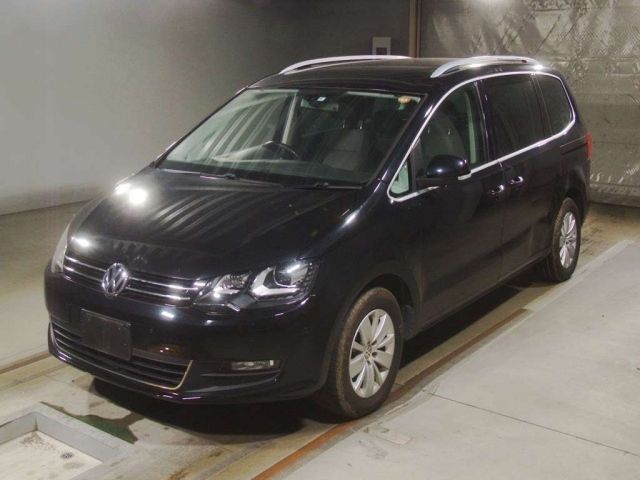 5082 Volkswagen Sharan 7NCTH 2013 г. (TAA Kinki)