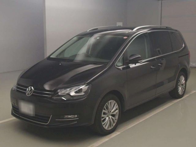 81045 Volkswagen Sharan 7NCTH 2015 г. (TAA Kantou)