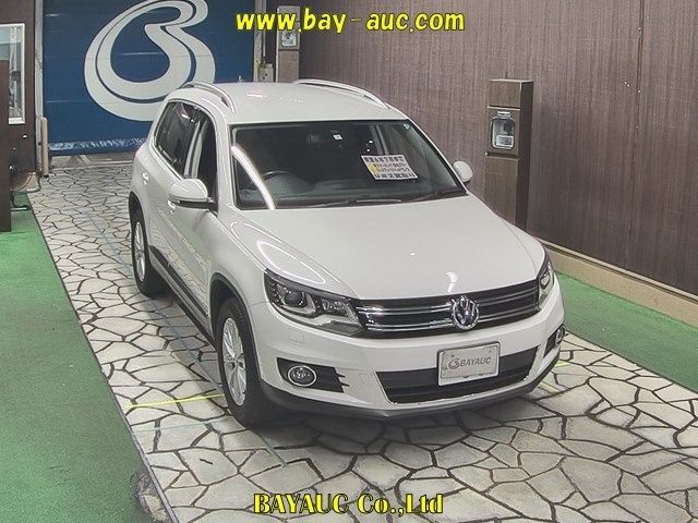 60006 Volkswagen Tiguan 5NCTH 2013 г. (BAYAUC)