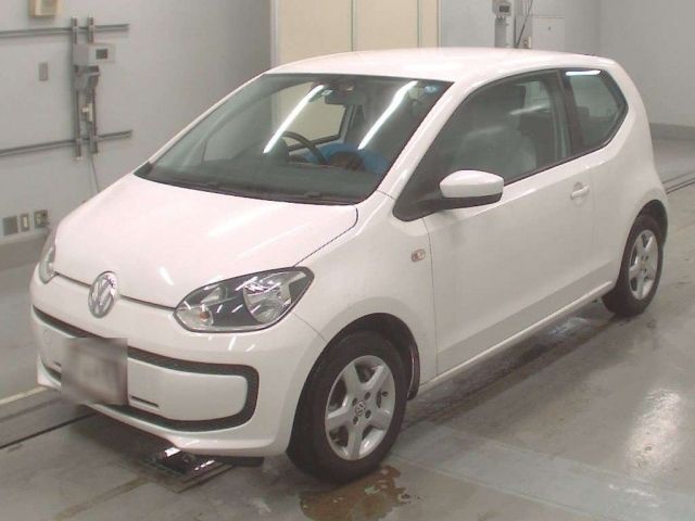 10105 Volkswagen Up AACHY 2012 г. (CAA Tokyo)