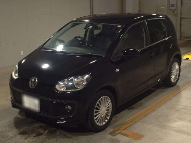 5007 Volkswagen Up AACHY 2015 г. (TAA Kyushu)