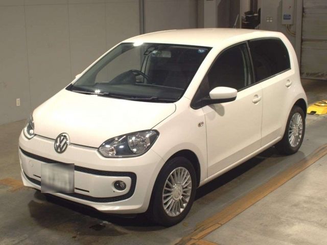 5052 Volkswagen Up AACHY 2015 г. (TAA Kyushu)