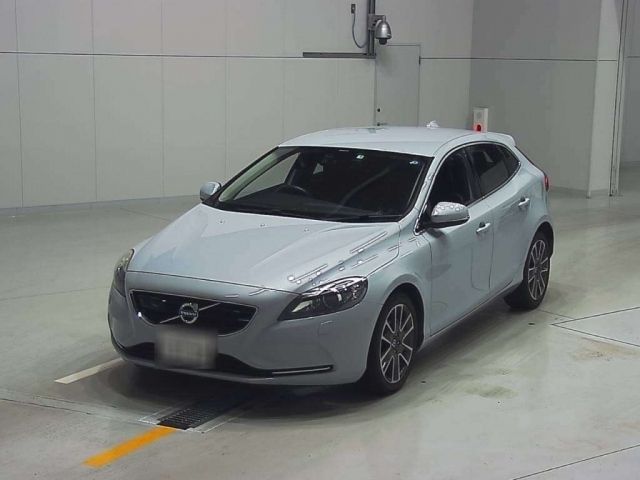 10003 Volvo V40 MB4164T 2013 г. (CAA Chubu)