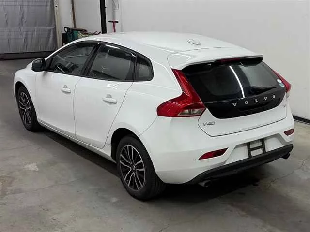 Volvo V40 MB4154T 2019