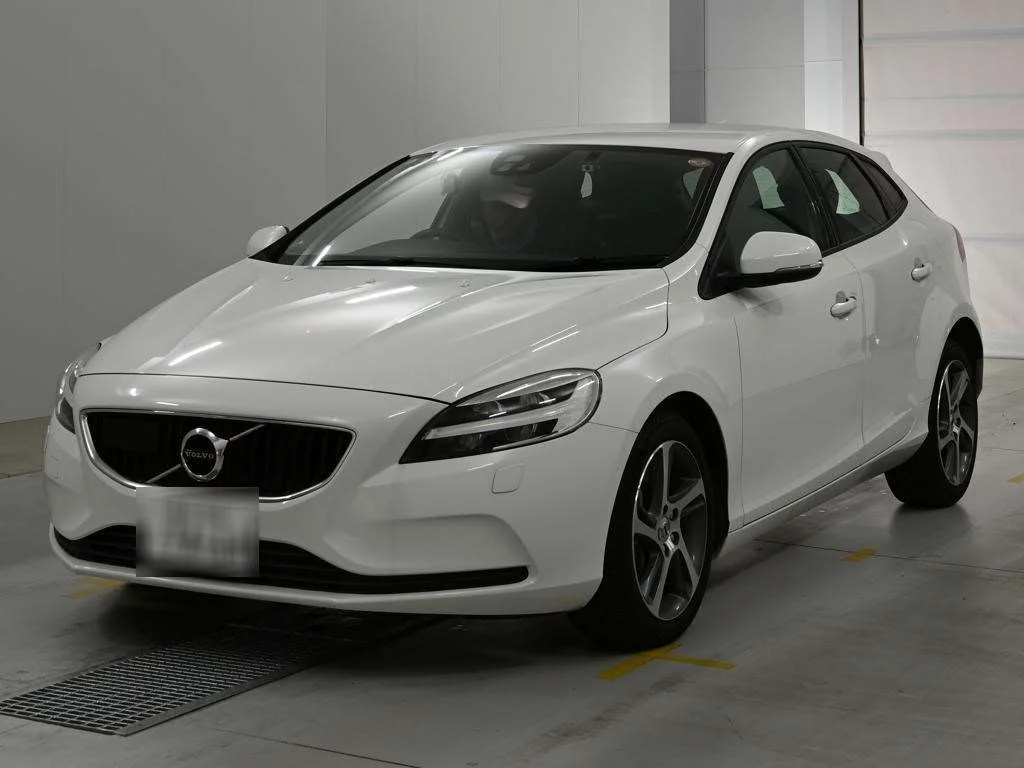 Volvo V40 MB4154T 2018