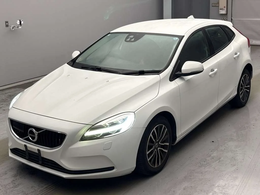 Volvo V40 MB4154T 2019