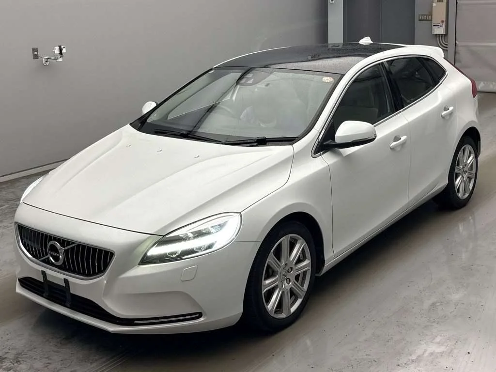 Volvo V40 MB4154T 2019