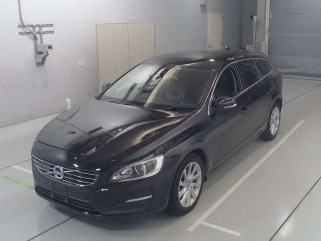 36294 Volvo V60 FB4154T 2016 г. (CAA Chubu)