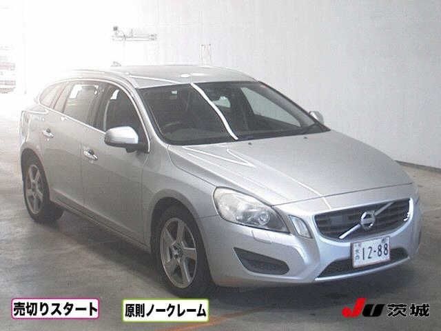 4640 Volvo V60 FB4164T 2012 г. (JU Ibaraki)